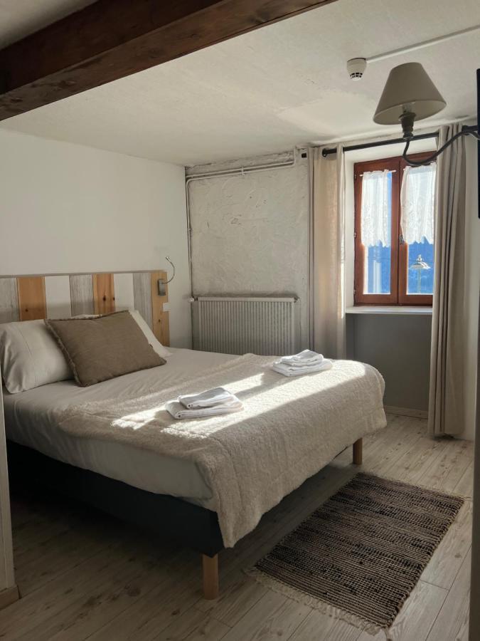 Le Prieure Hotel Uvernet-Fours Екстериор снимка