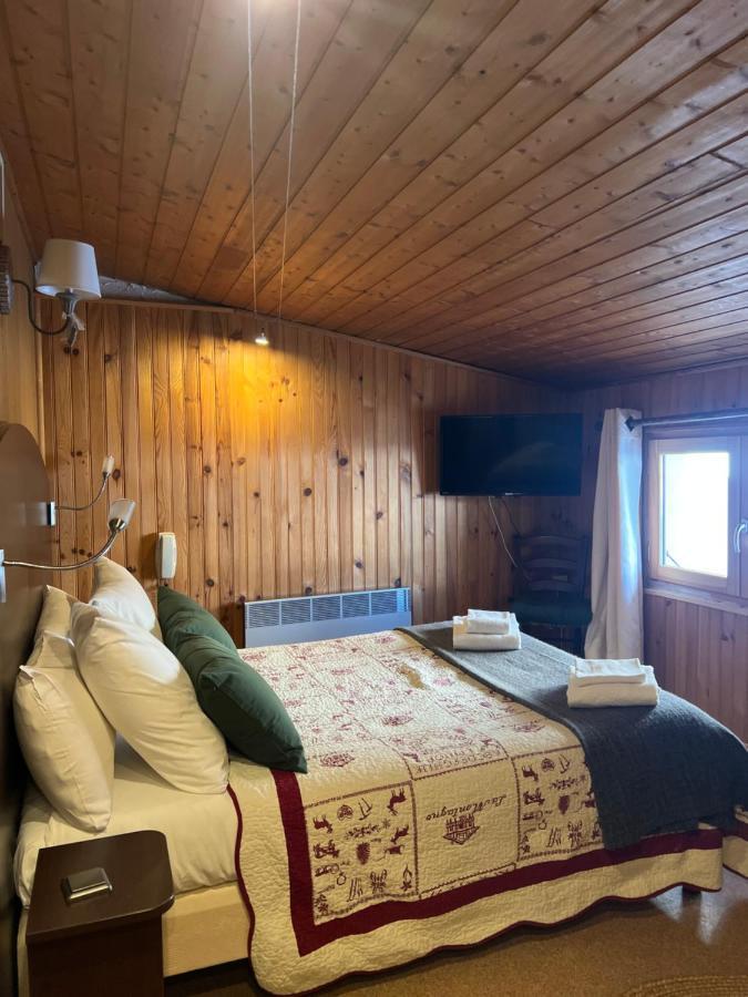Le Prieure Hotel Uvernet-Fours Екстериор снимка
