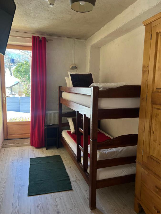 Le Prieure Hotel Uvernet-Fours Екстериор снимка