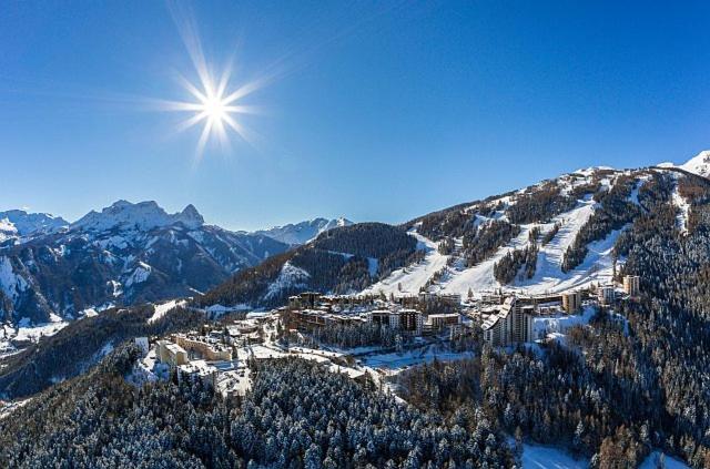 Le Prieure Hotel Uvernet-Fours Екстериор снимка